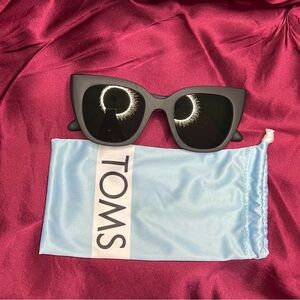 Toms Sydney traveler collection black cat eye sunglasses